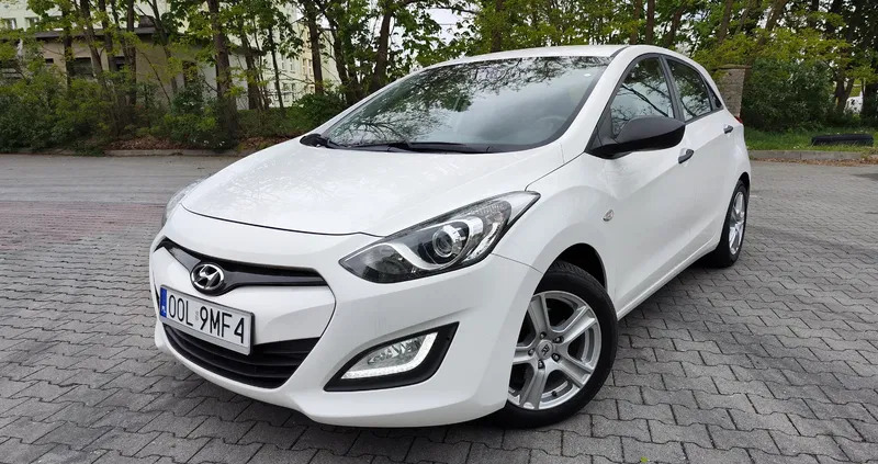 hyundai Hyundai I30 cena 38900 przebieg: 131000, rok produkcji 2015 z Praszka